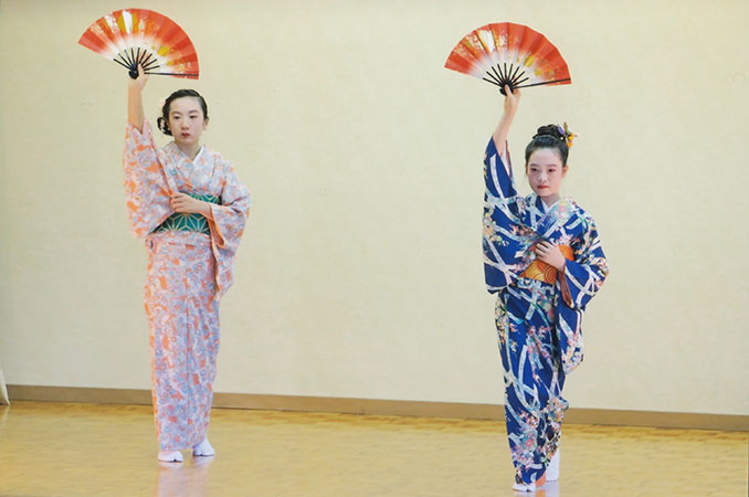 児童邦楽「雨降りお月様」
